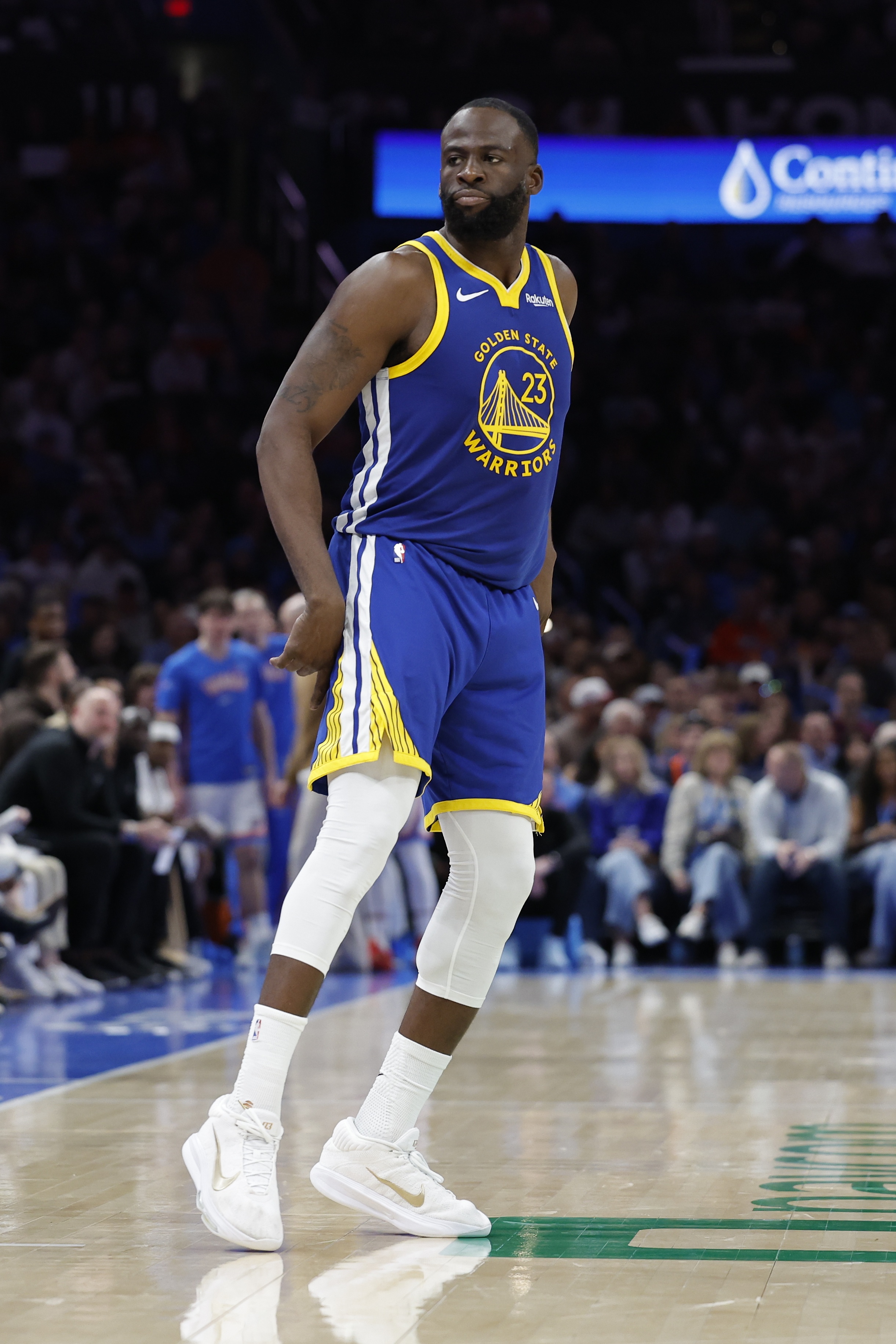 开云足球-追梦关键时刻连送三局：被SGA和辛森迎射关键三分/致命犯规史密斯