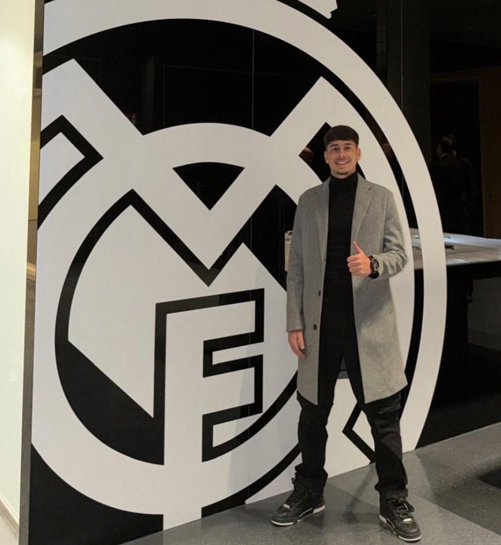 kaiyun体育官方-球员自宣，塞维利亚小将亚历克西斯-西里亚已经与皇马签约