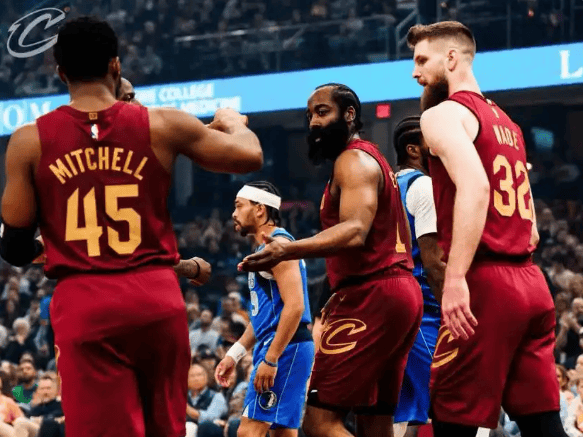 开云足球-骑士主场崩盘33分大胜后竟被摆烂独行侠打爆，哈登6失误梦游全场